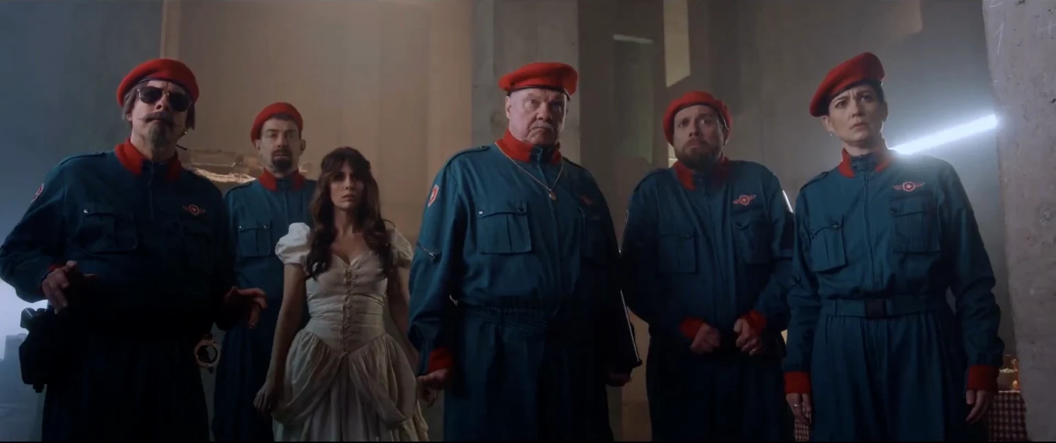 Scene from Frontaliers Sabotage featuring the task force